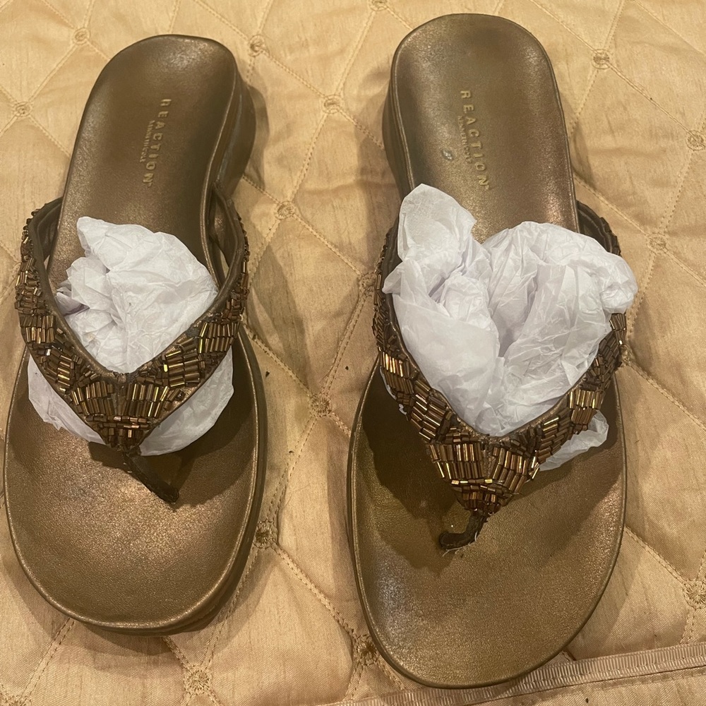 COPY - Kenneth Cole Reaction Thong Sandals